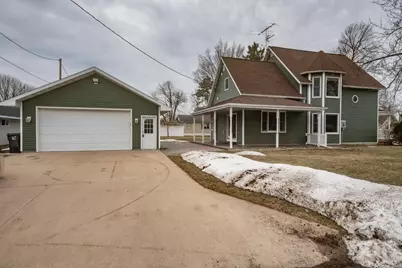 215 E Alfred Street, Weyauwega, WI 54983 - Photo 1