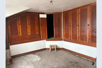 2038 Railroad Street, New Holstein, WI 53061 - Photo 9