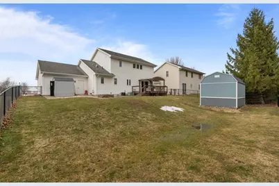 200 Fox Fire Drive, Oshkosh, WI 54904 - Photo 37