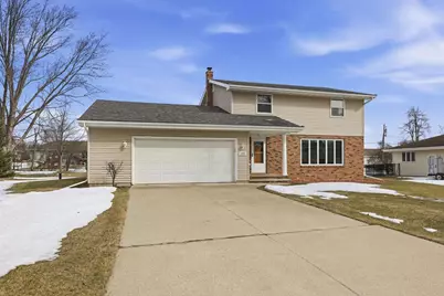 1894 Susan Avenue, Neenah, WI 54956 - Photo 3
