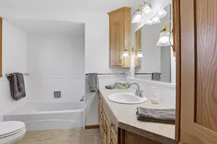 1894 Susan Ave, Neenah, WI 54956 - Photo 19