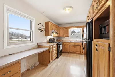 1779 Badger Street, Green Bay, WI 54303 - Photo 5