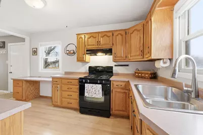 1779 Badger Street, Green Bay, WI 54303 - Photo 3