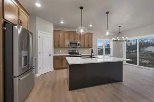 4975 Water Mint Ct, Green Bay, WI 54313 - Photo 13