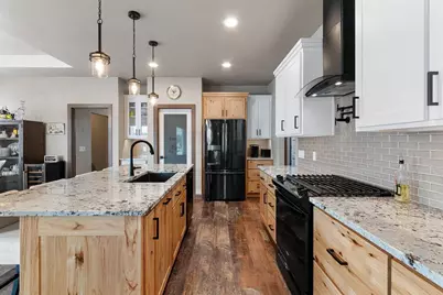 1667 Torchwood Trail, De Pere, WI 54115 - Photo 7