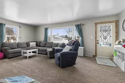 1017 Edgewood Circle, Marinette, WI 54143 - Photo 5