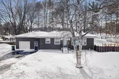 1017 Edgewood Circle, Marinette, WI 54143 - Photo 1
