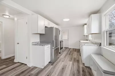 831 Martin Street, Menasha, WI 54952 - Photo 3