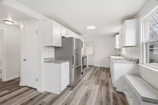 831 Martin St, Menasha, WI 54952 - Photo 3