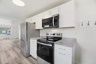 831 Martin St, Menasha, WI 54952 - Photo 5