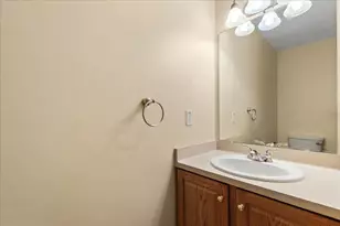 N160W20271 Fox Creek Dr, Jackson, WI 53037 - Photo 7