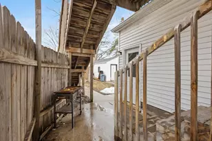 621 N Huron St, De Pere, WI 54115 - Photo 53