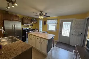 235 Maple St, Redgranite, WI 54970 - Photo 3