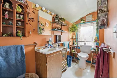 353 W 18th Avenue, Oshkosh, WI 54902 - Photo 13