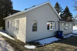 321 Juneau St, Kewaunee, WI 54216 - Photo 1