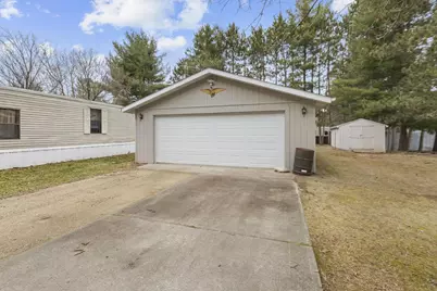 226 E Lohrville Avenue, Redgranite, WI 54970 - Photo 7