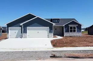 N9246 Homestead Ln, Appleton, WI 54915 - Photo 3