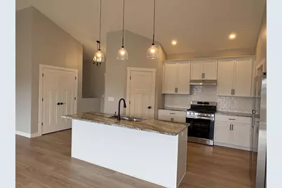 N9246 Homestead Lane, Appleton, WI 54915 - Photo 5