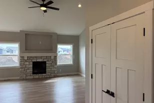 N9246 Homestead Ln, Appleton, WI 54915 - Photo 17
