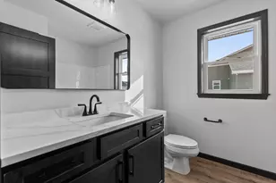 378 Pauls Pl, Oshkosh, WI 54904 - Photo 27