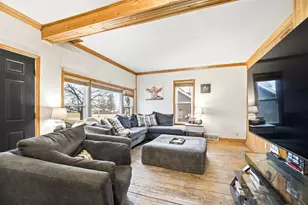 418 E Hancock St, New London, WI 54961 - Photo 3