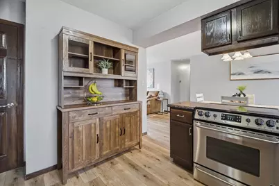 325 Quincy Avenue, Omro, WI 54963 - Photo 9