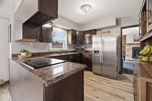 325 Quincy Ave, Omro, WI 54963 - Photo 7