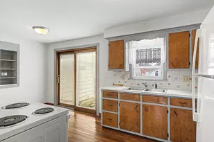 927 Spence St, Green Bay, WI 54304 - Photo 9