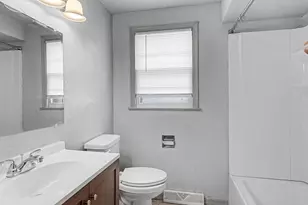 927 Spence St, Green Bay, WI 54304 - Photo 17