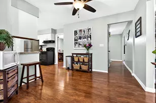 611 Chatham Ct, Neenah, WI 54956 - Photo 13