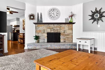 611 Chatham Court, Neenah, WI 54956 - Photo 21