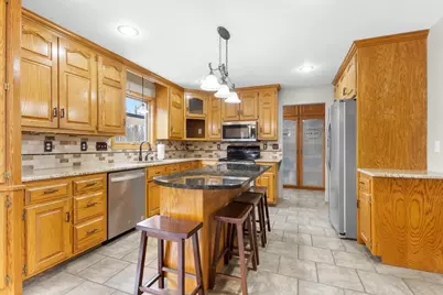 2443 Ravine Court, Green Bay, WI 54313 - Photo 9