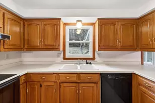 2516 Bittersweet Ave, Green Bay, WI 54301 - Photo 11