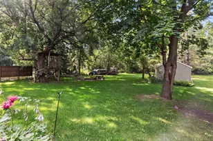 419 Maple Ln, Neenah, WI 54956 - Photo 15