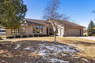 535 E Vine Ct, Sturgeon Bay, WI 54235 - Photo 7