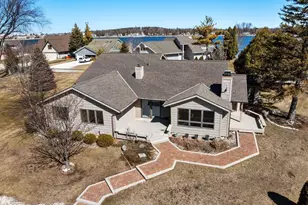 535 E Vine Ct, Sturgeon Bay, WI 54235 - Photo 1