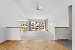 535 E Vine Ct, Sturgeon Bay, WI 54235 - Photo 9