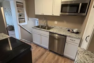 745 Carver Ln, Menasha, WI 54952 - Photo 9