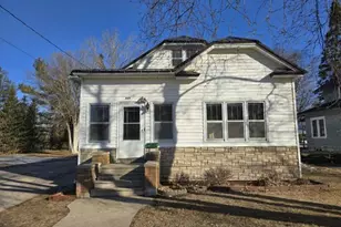 217 E Center St, Shawano, WI 54166 - Photo 27