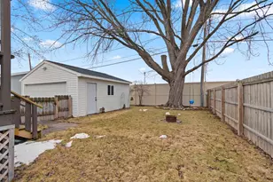 209 Oxford Ave, Green Bay, WI 54303 - Photo 51