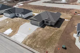 1621 Frontier Rd, Luxemburg, WI 54217 - Photo 41