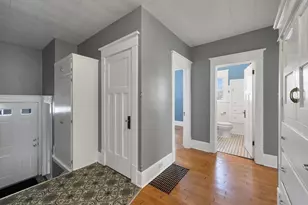 866 Howard St, Green Bay, WI 54303 - Photo 17