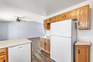 430 Steno Trail, Pulaski, WI 54162 - Photo 9