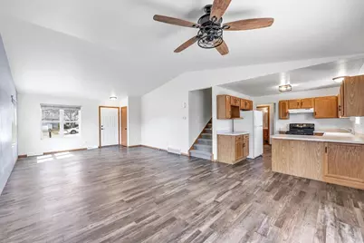 430 Steno Trail, Pulaski, WI 54162 - Photo 5