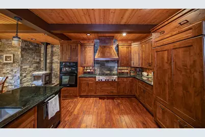 195 Homan Lake Road, Iron River, MI 49935 - Photo 9