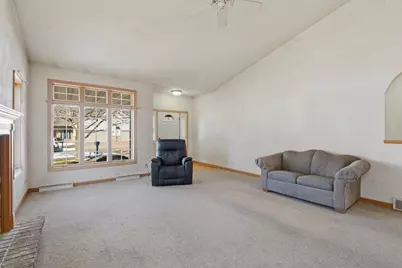 4724 N Fallview Lane, Appleton, WI 54913 - Photo 3