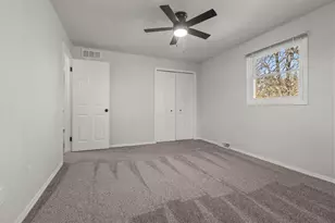 1645 Crestview Dr, Oshkosh, WI 54904 - Photo 33