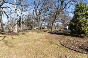 1645 Crestview Dr, Oshkosh, WI 54904 - Photo 49