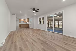 1645 Crestview Dr, Oshkosh, WI 54904 - Photo 17