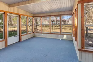 1645 Crestview Dr, Oshkosh, WI 54904 - Photo 15